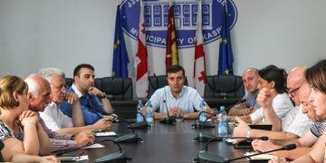 შიდა ქართლის გუბერნატორმა კასპის მუნციპალიტეტის მერიაში სამუშაო შეხვედრა გამართა
