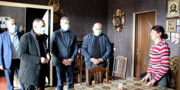 მამუკა საღარეიშვილმა ზაზა გახელაძის ოჯახი მოინახულა