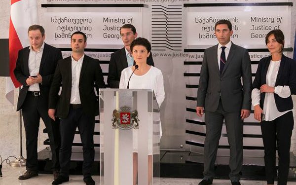 მიწის რეგისტრაციის რეფორმის პირველი თვის შედეგებით, 12 164 მოქალაქეს მიწა საკუთრებაში დაურეგისტრირდა