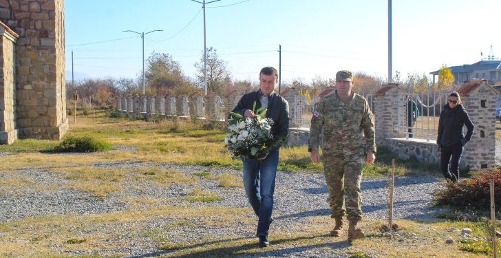 შინდისის გმირების მემორიალს თავდაცვის სამინისტროს პირველი ქვეითი ბრიგადის სამხედრო მოსამსახურეები დაიცავენ