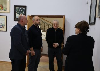 სიმონ გულედანმა ხაშურის ახლადარჩეული მერი მუნიციპალიტეტის თანამშრომლებს წარუდგინა