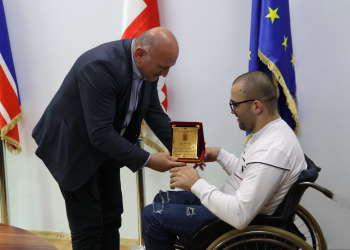 შიდა ქართლის სახელმწიფო რწმუნებული სიმონ გულედანი ახალგაზრდა სპორტსმენებს შეხვდა