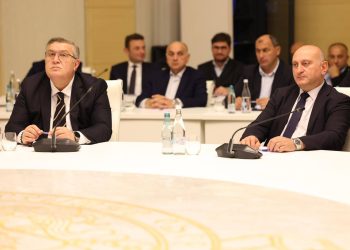 პრემიერ-მინისტრი რეგიონის რწმუნებულებსა და მუნიციპალიტეტების მერებს შეხვდა