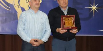 სიმონ გულედანი სპორტსმენთა დაჯილდოების ცერემონიას „სპორტული გორი 2025“-ს დაესწრო .