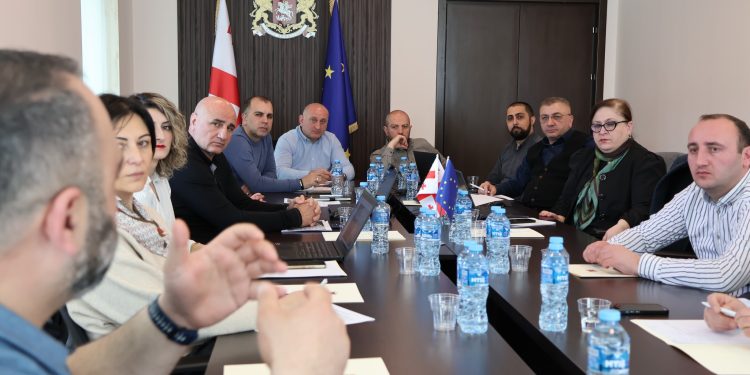 გარემოს დაცვისა და სოფლის მეურნეობის მინისტრი სახელმწიფო რწმუნებულებსა და მერებს შეხვდა