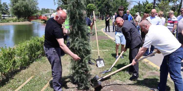 სიმონ გულდედანი  STEAM პროგრამის შემაჯამებელ ღონისძიებას დაესწრო