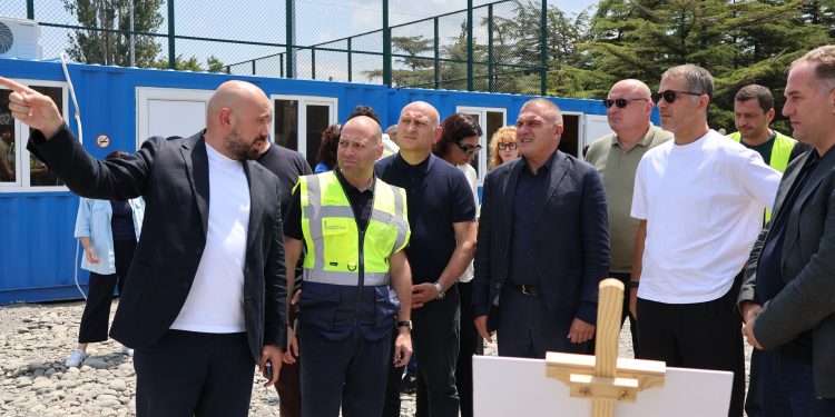 სიმონ გულდედანი STEAM პროგრამის შემაჯამებელ ღონისძიებას დაესწრო