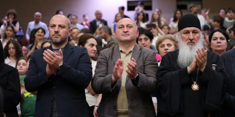 სიმონ გულდედანი STEAM პროგრამის შემაჯამებელ ღონისძიებას დაესწრო