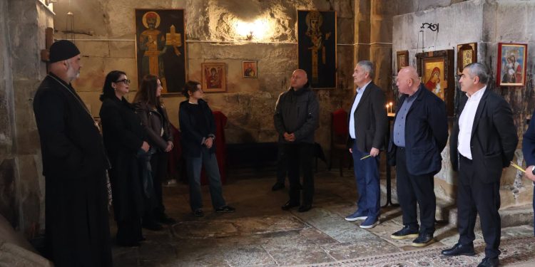 რწმუნებულის ადმინისტრაციაში ინფრასტრუქტურის მინისტრის მოადგილესთან შეხვედრა გაიმართა